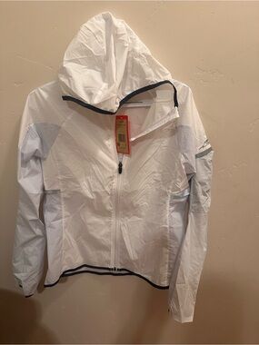 Altra- W Trail Wind Jacket- light, versatile, NWT-Small